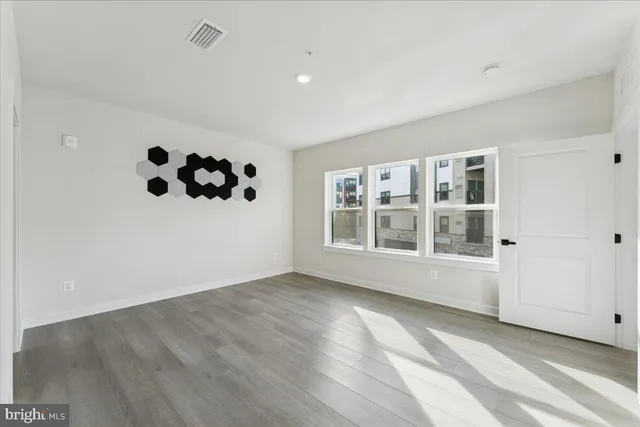 $588,999 | 12850 Mosaic Park Way, Unit 2A, Herndon, VA 20171