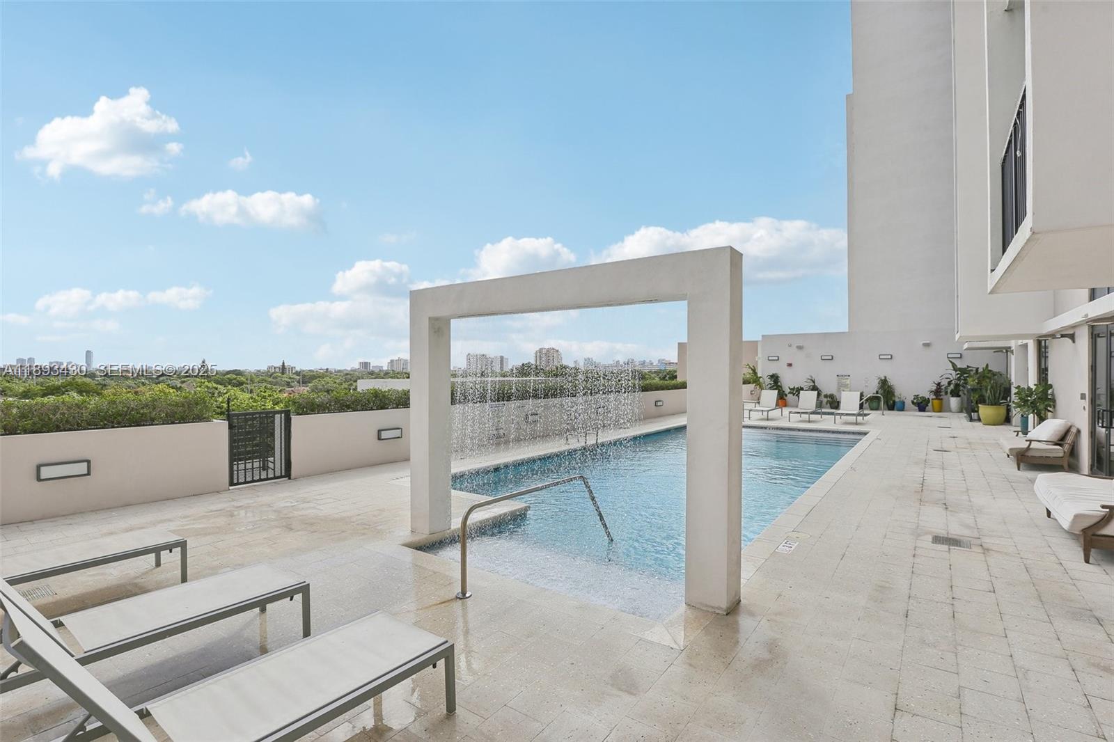 1501 Southwest 37th Avenue, Unit 708 Miami, FL 33145 - Photo 22 of 27 a view of a terrace