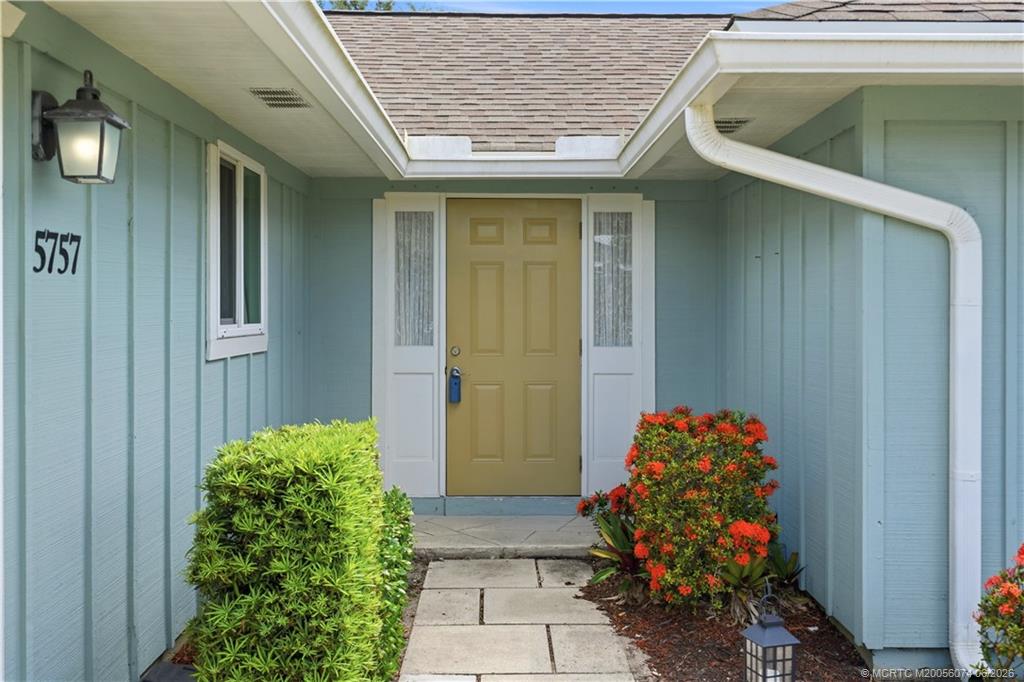 5757 Southeast Miles Grant Road Stuart, FL 34997 - Photo 4 of 55