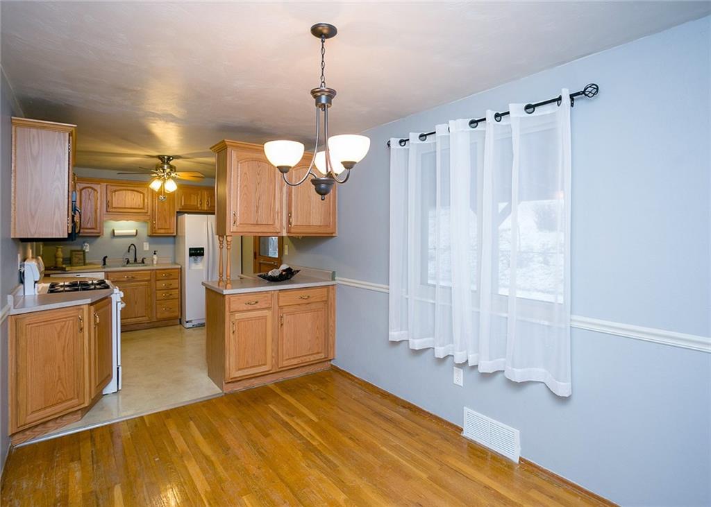 869 Blue Ridge Road Pittsburgh, PA 15239 - Photo 11 of 25 Gallery Image 11