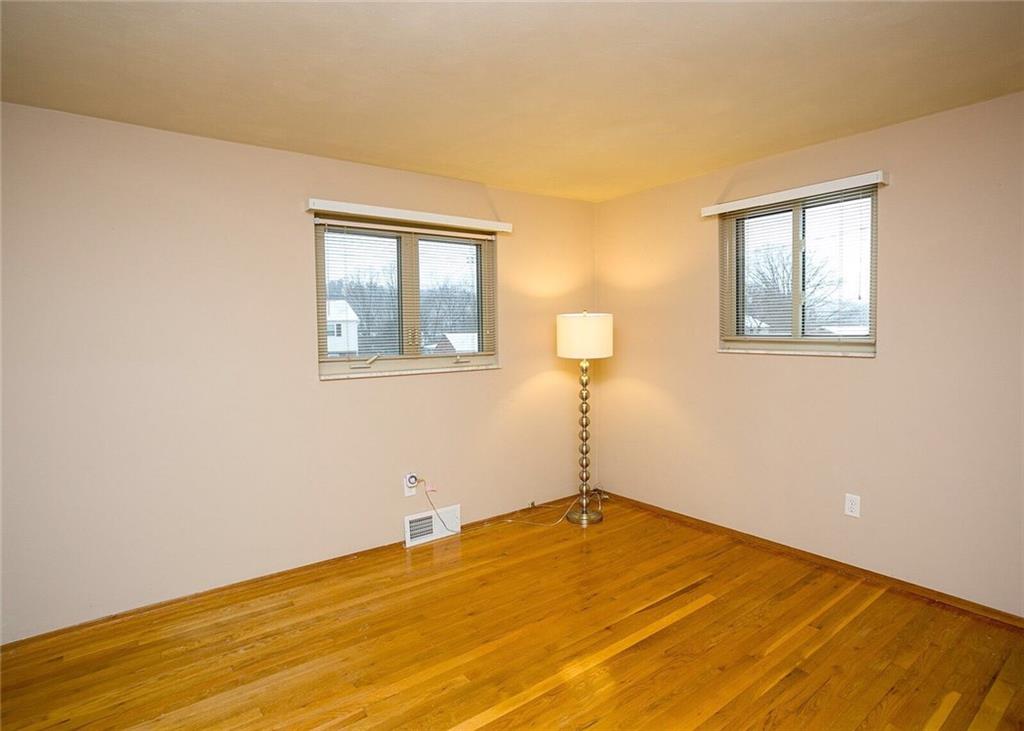 869 Blue Ridge Road Pittsburgh, PA 15239 - Photo 15 of 25 Gallery Image 15