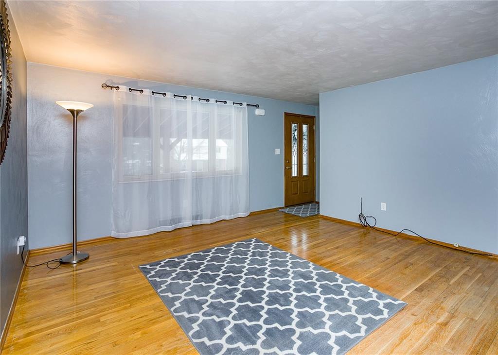 869 Blue Ridge Road Pittsburgh, PA 15239 - Photo 5 of 25 Gallery Image 5