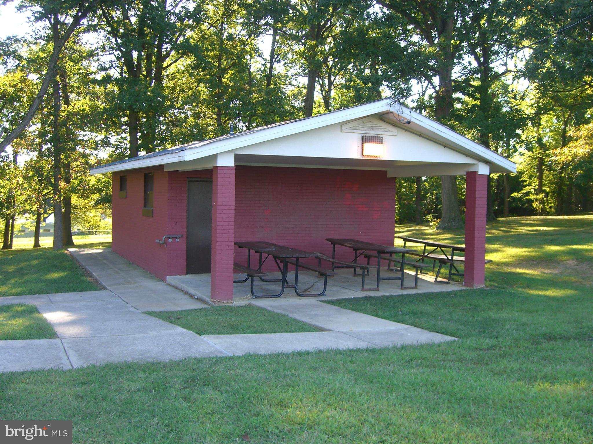 1008 Downton Road Baltimore, MD 21227 - Photo 21 of 22 Community Pavillion