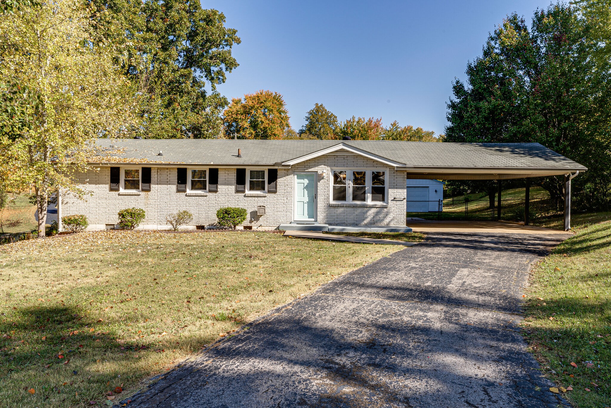 104 Spring Court Springfield, TN 37172 - Photo 1 of 17 Gallery Image 1