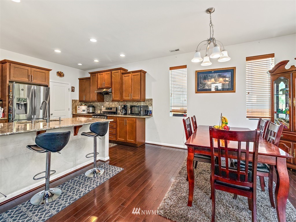 18520 35th Drive Southeast Bothell, WA 98012 - Photo 12 of 25 Gallery Image 12