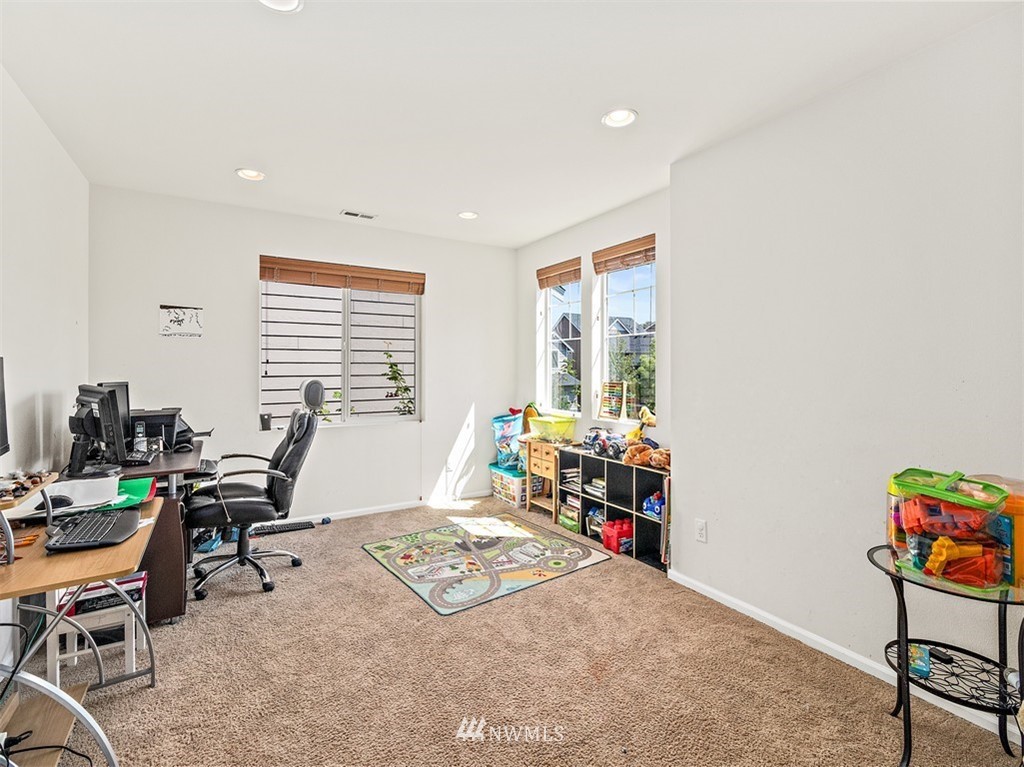 18520 35th Drive Southeast Bothell, WA 98012 - Photo 15 of 25 Gallery Image 15