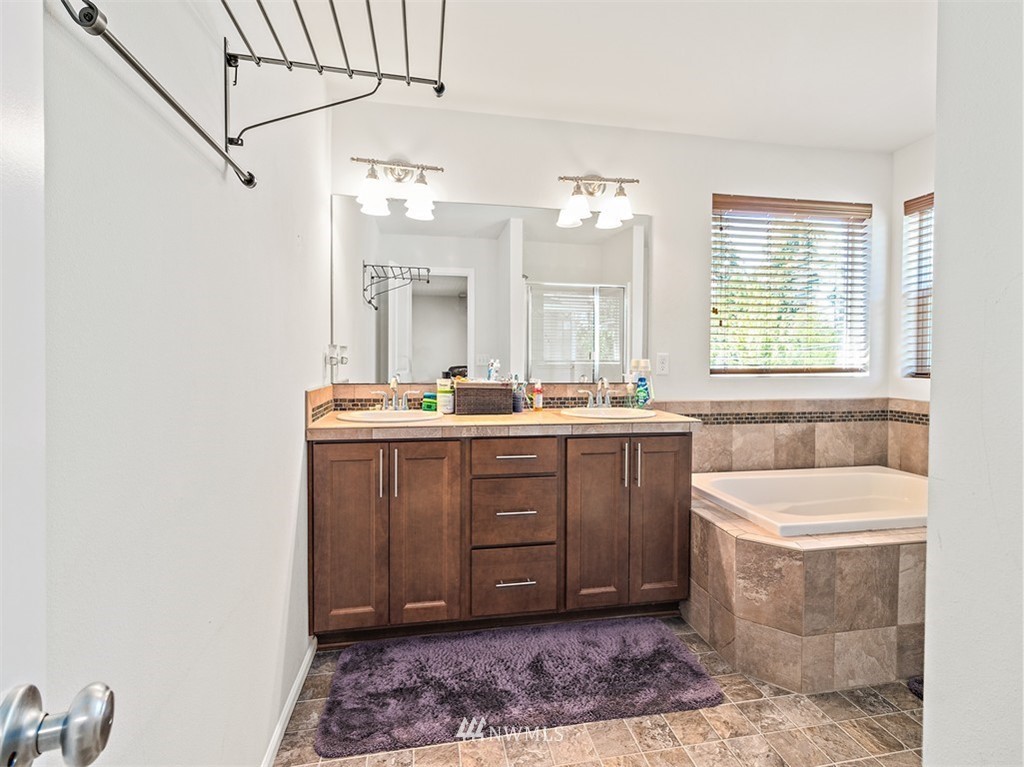 18520 35th Drive Southeast Bothell, WA 98012 - Photo 18 of 25 Gallery Image 18