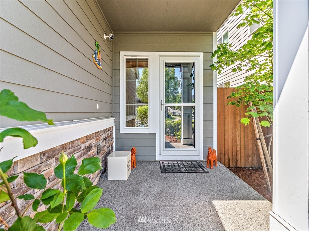 18520 35th Drive Southeast Bothell, WA 98012 - Photo 4 of 25 Gallery Image 4