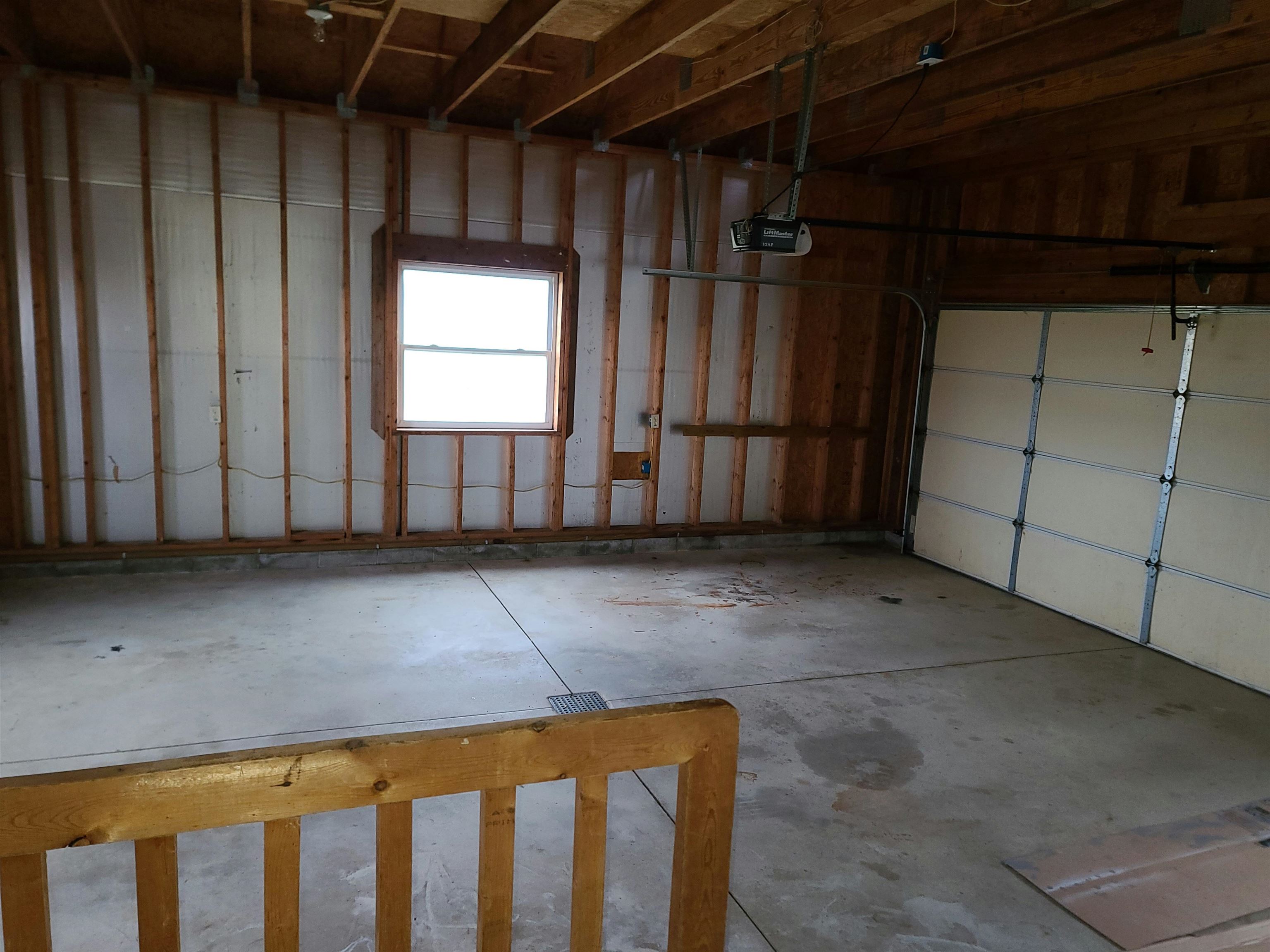 5271 Easton Road New Lothrop, MI 48460 - Photo 18 of 21 50097287-18.JPG