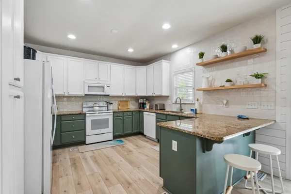 $1,195,000 | 214 West Cooper Avenue, Folly Beach, SC 29439