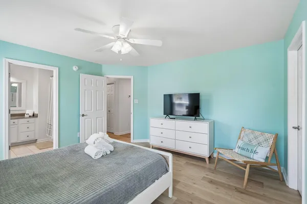 $1,195,000 | 214 West Cooper Avenue, Folly Beach, SC 29439