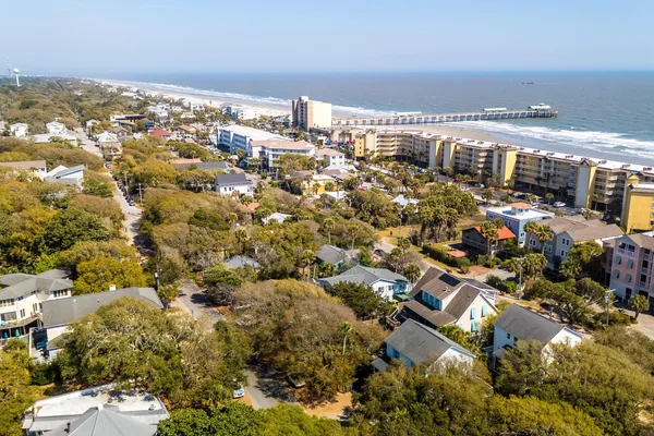 $1,195,000 | 214 West Cooper Avenue, Folly Beach, SC 29439