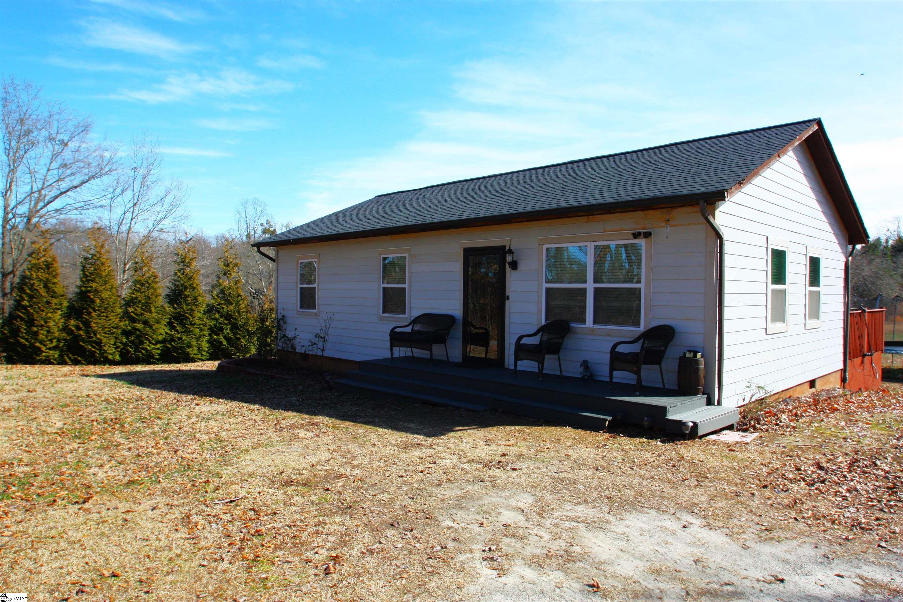 511 Burnetts Road Chesnee, SC 29323 - Photo 4 of 36