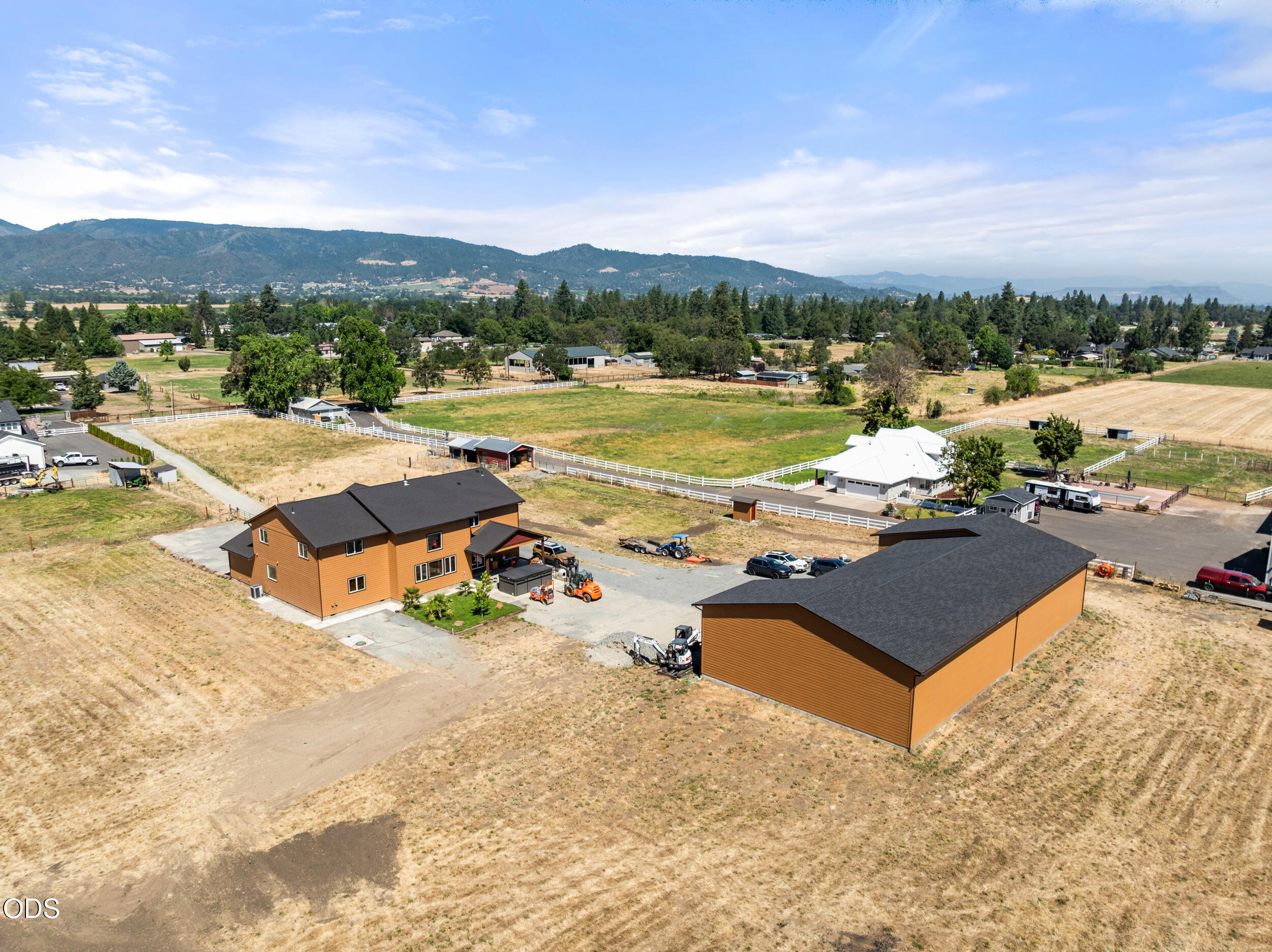 1213 Casino Road Medford, OR 97501 - Photo 69 of 77