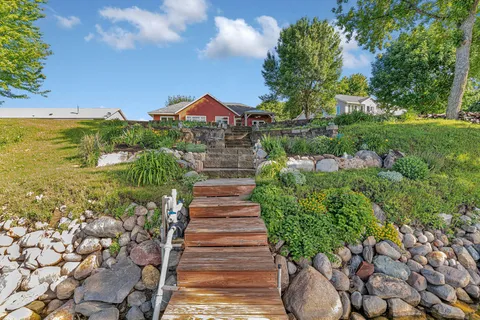 $625,000 | 4631 141st Avenue Northeast, Spicer, MN 56288