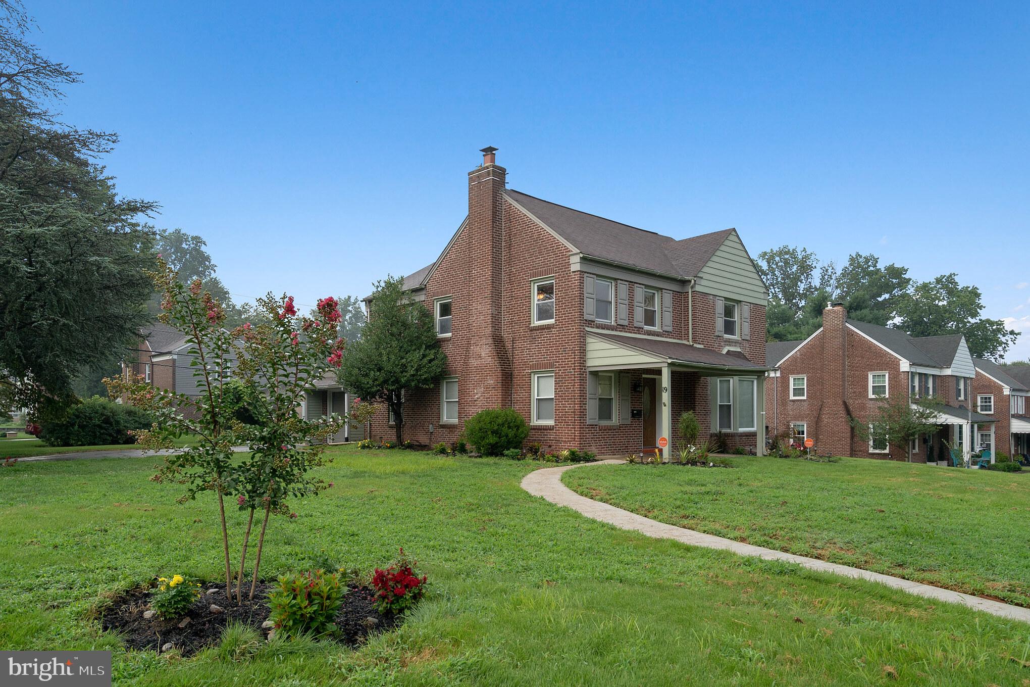 19 Lanfair Road Cheltenham, PA 19012 - Photo 2 of 20 Gallery Image 2