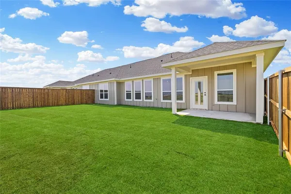 $699,000 | 4000-4002 Lecroy Court, Midlothian, TX 76065