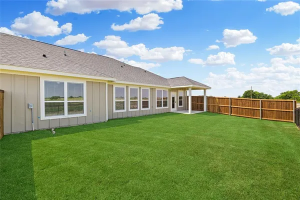 $699,000 | 4000-4002 Lecroy Court, Midlothian, TX 76065