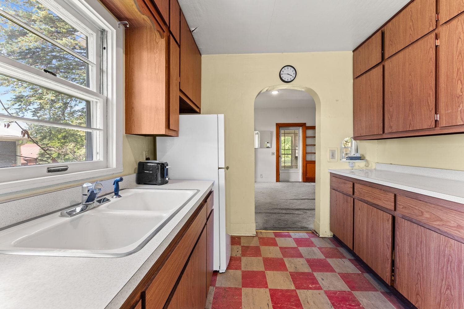 426 4th Street Baraboo, WI 53913 - Photo 7 of 21