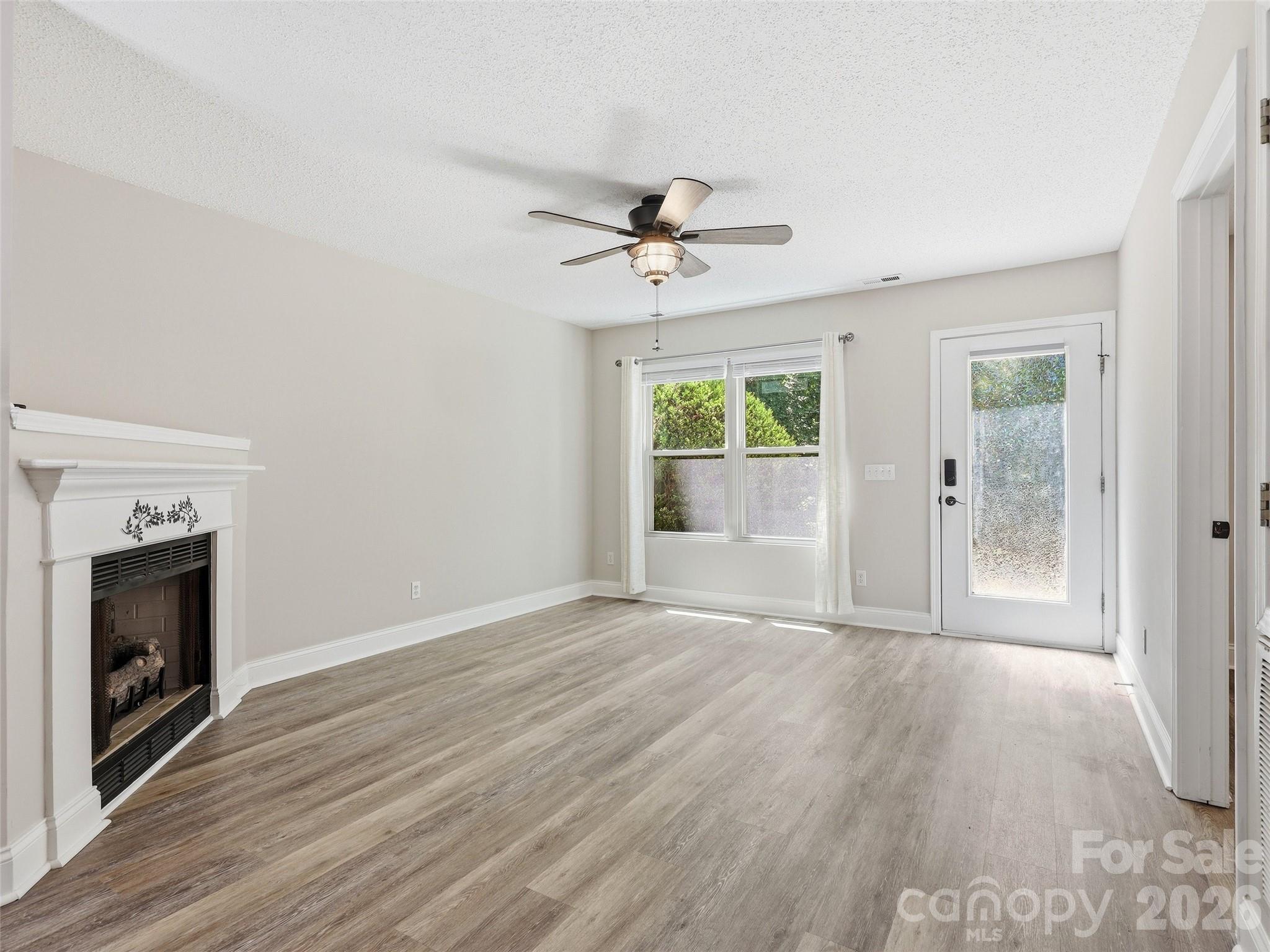 42 Queen Road, Unit D Candler, NC 28715 - Photo 6 of 39