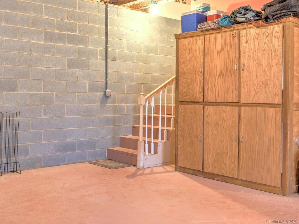1023 Ashe Bridge Road Marion, NC 28752 - Photo 31 of 46 Gallery Image 31