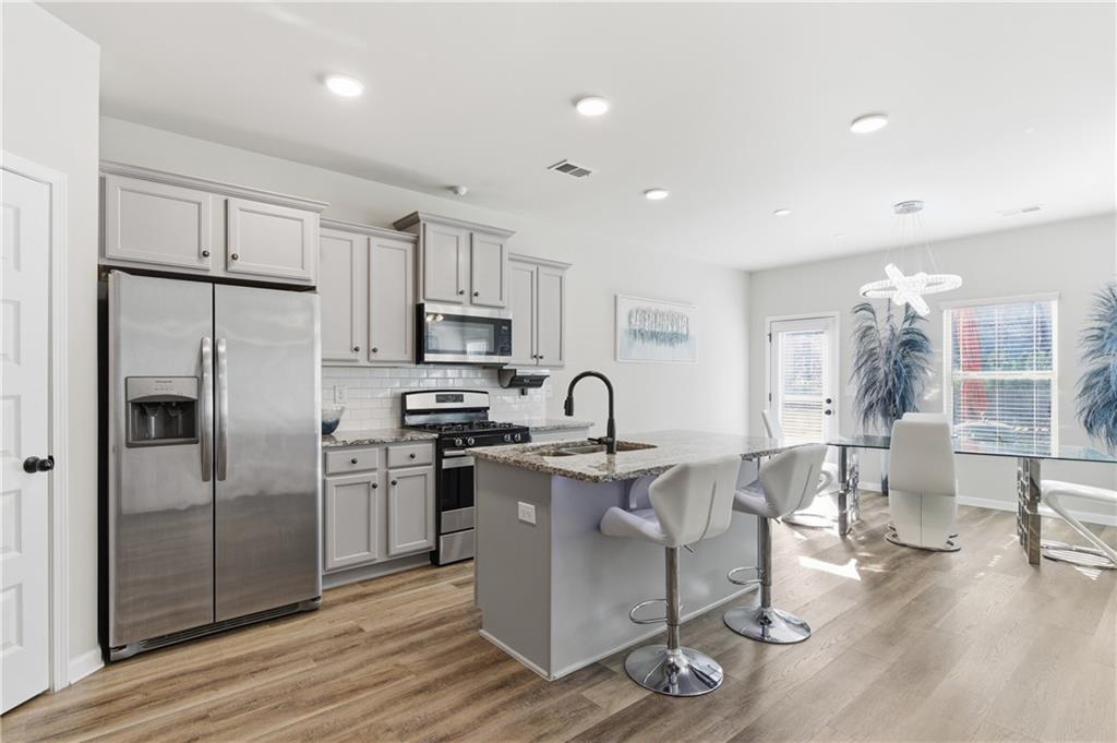 4958 Zoya Court Atlanta, GA 30331 - Photo 2 of 25