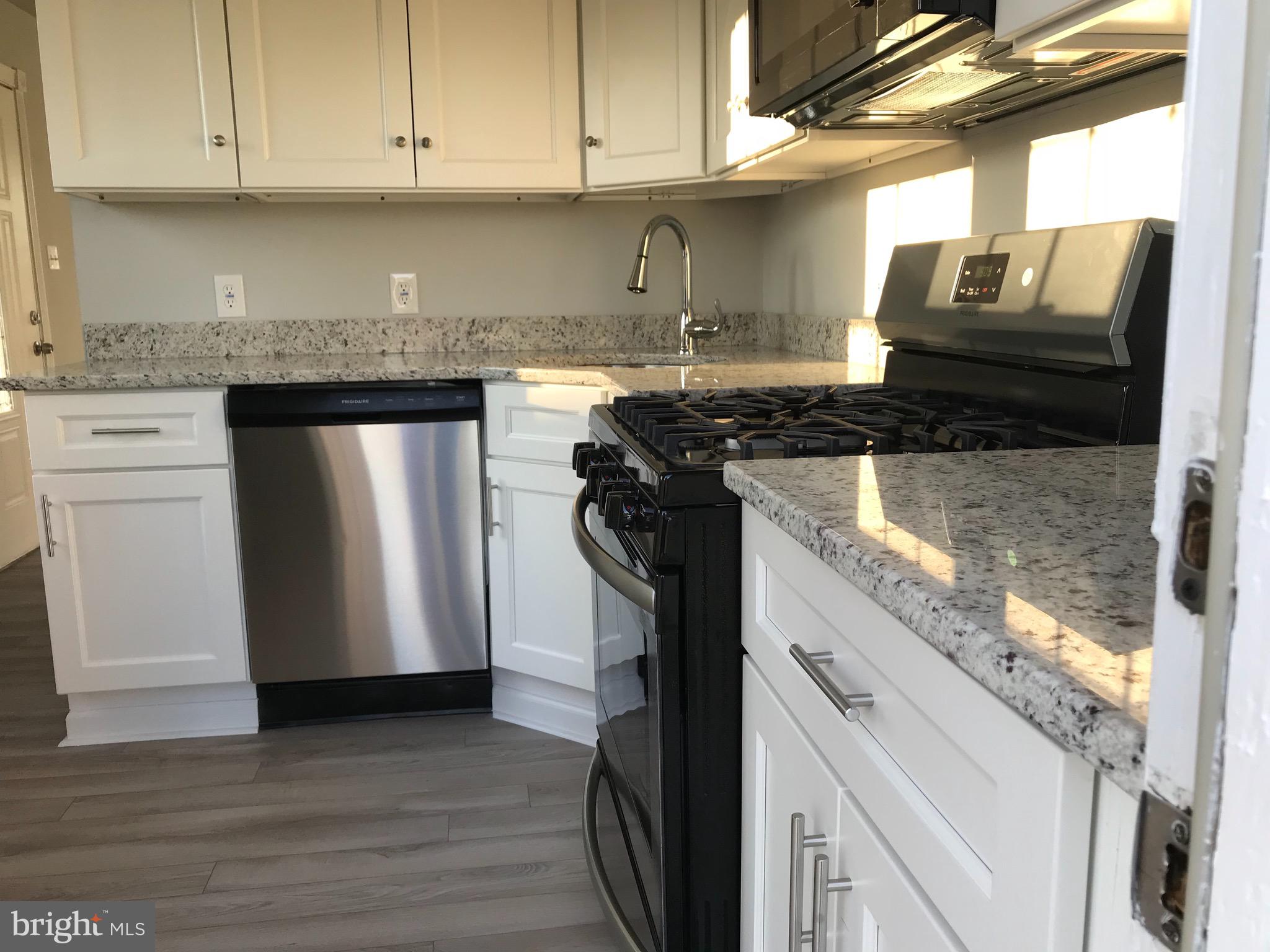 8100 Murray Point Road Baltimore, MD 21222 - Photo 22 of 66 Kitchen