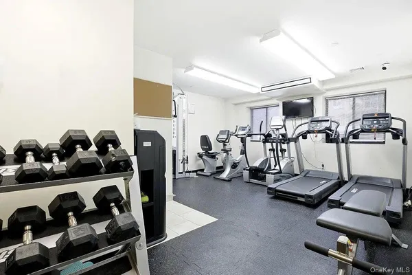 $449,000 | 141-16 84th Drive, Unit 3D | Briarwood