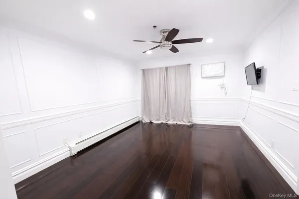$449,000 | 141-16 84th Drive, Unit 3D | Briarwood