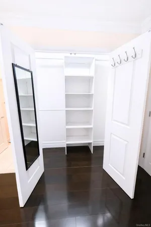 $449,000 | 141-16 84th Drive, Unit 3D | Briarwood