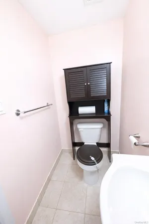 $449,000 | 141-16 84th Drive, Unit 3D | Briarwood