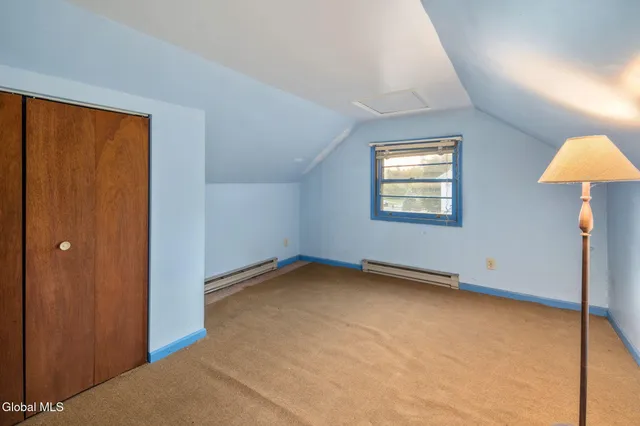 $379,900 | 18 Friar Tuck Road, Guilderland, NY 12203