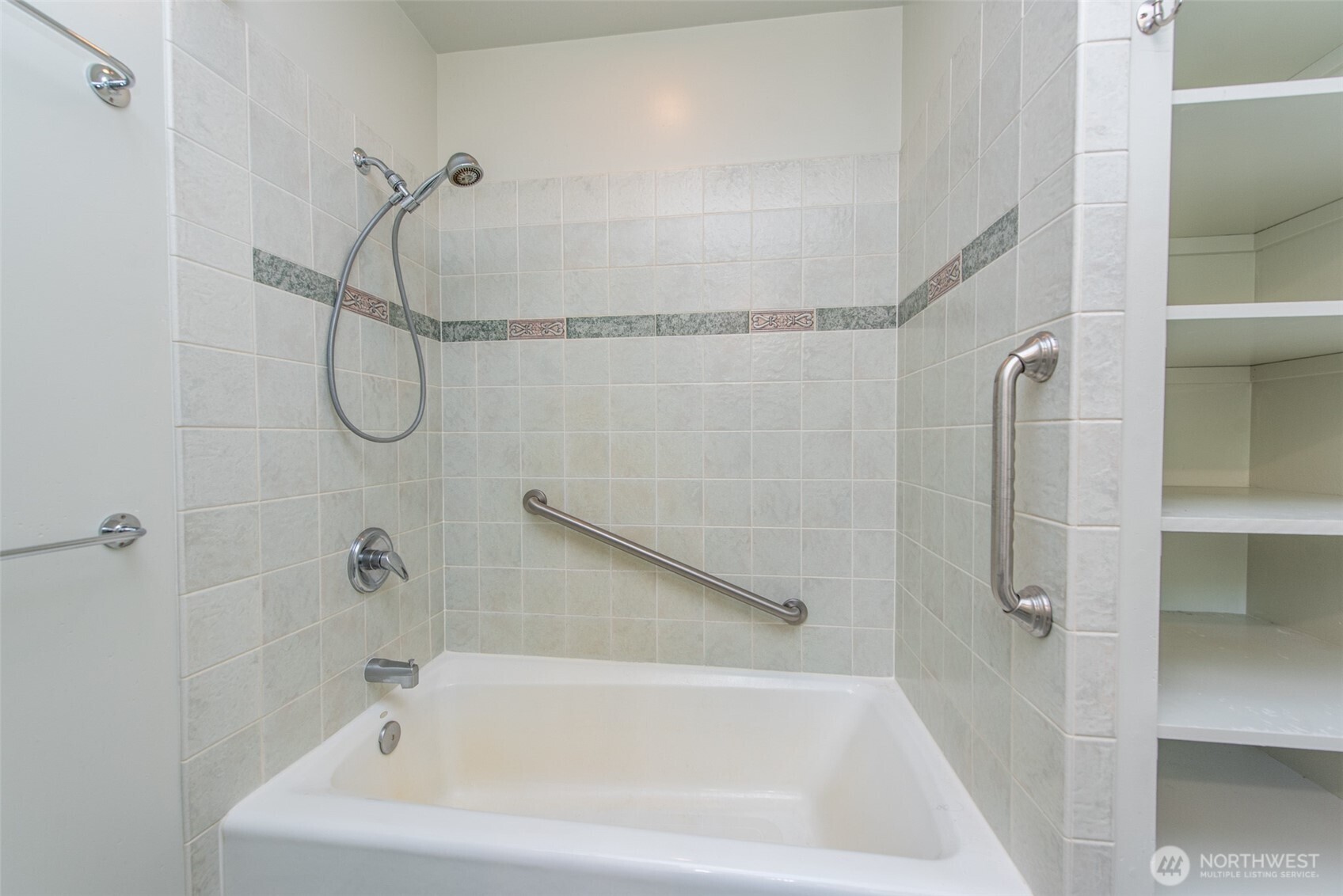 477 Glass Road Port Angeles, WA 98362 - Photo 19 of 40