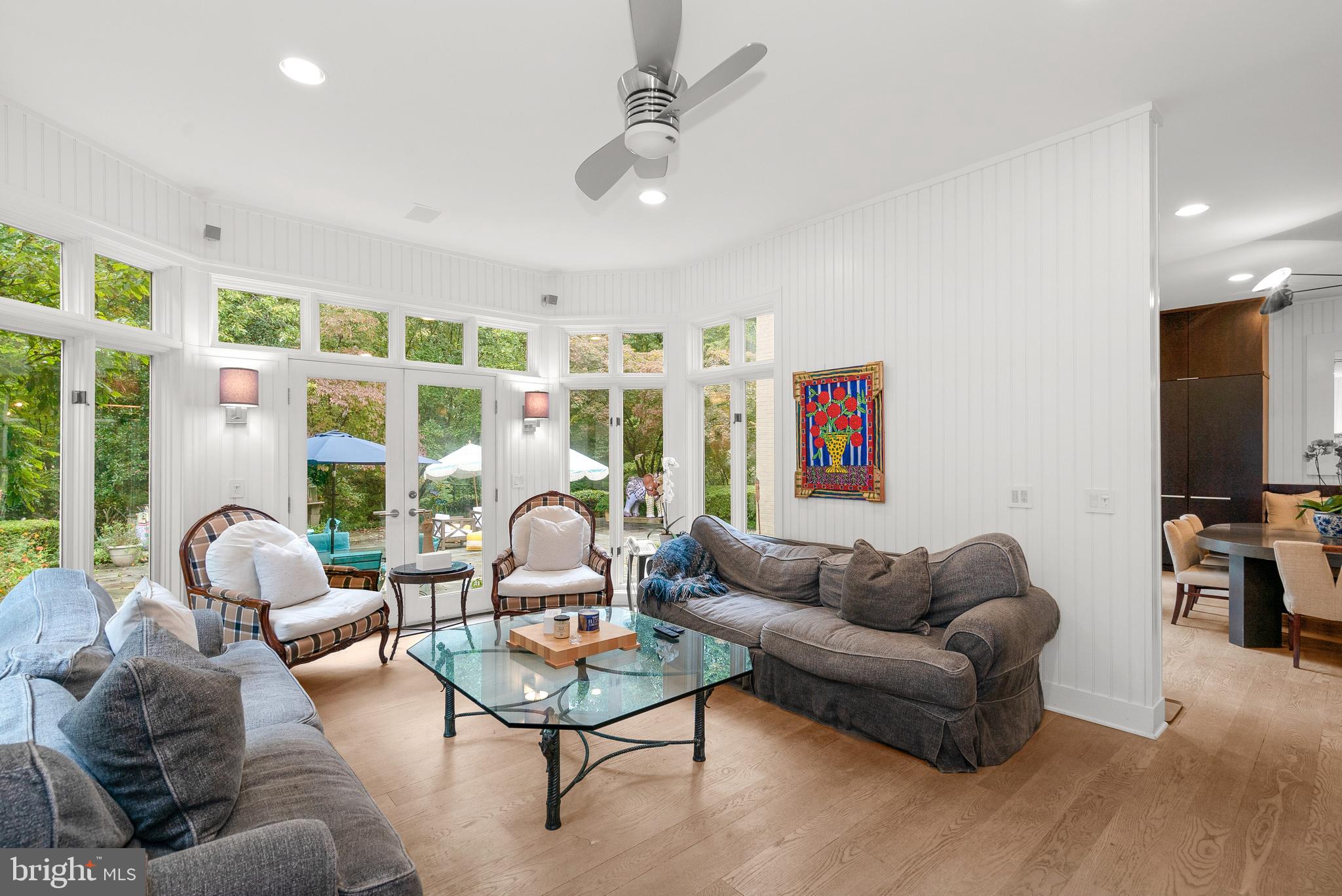 10823 Lockland Road Potomac, MD 20854 - Photo 21 of 92 Sunroom adjacent to Kitchen