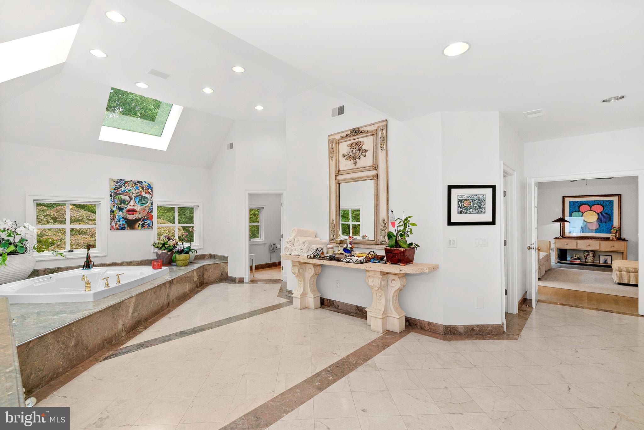 10823 Lockland Road Potomac, MD 20854 - Photo 49 of 92 Primary Bathroom