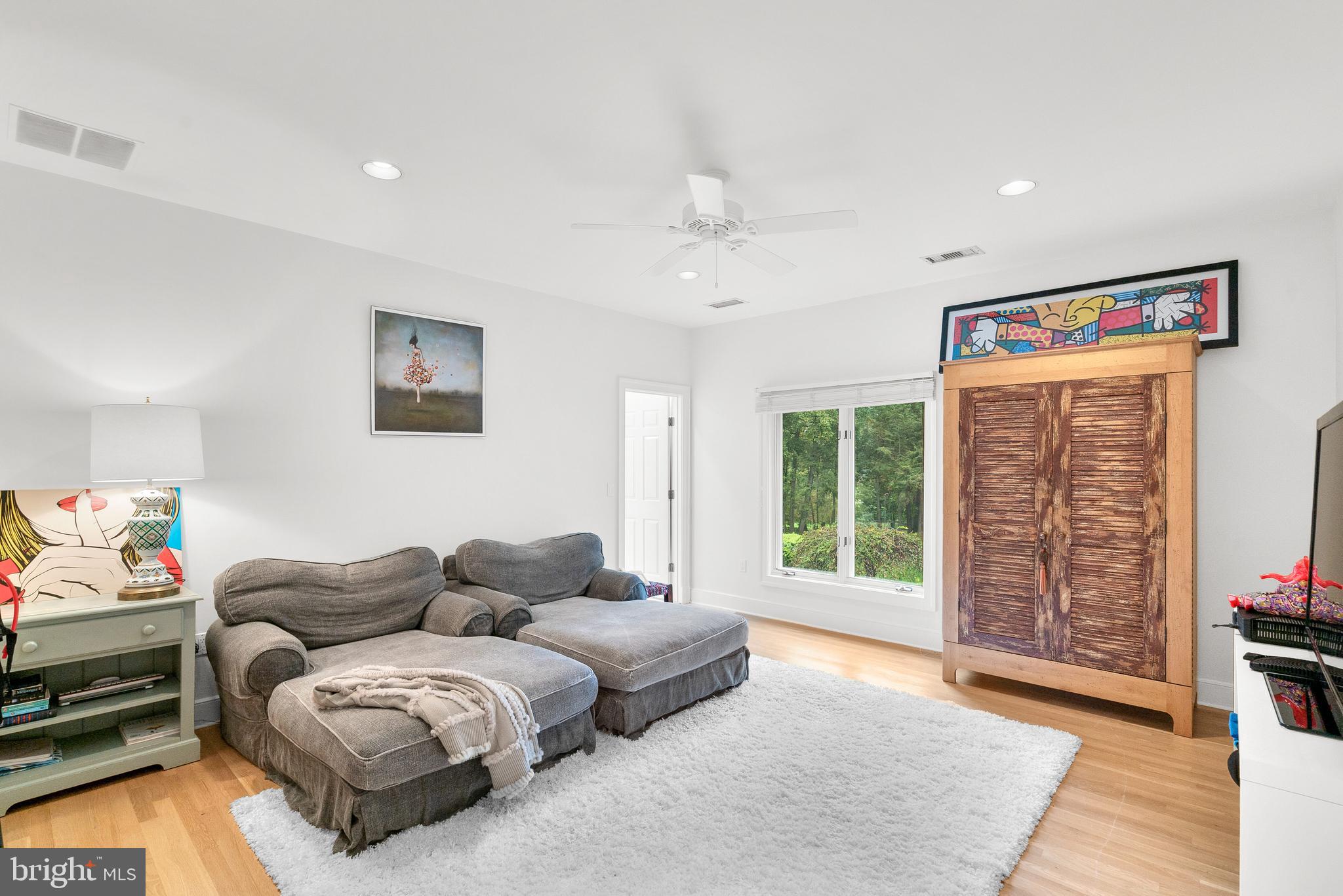 10823 Lockland Road Potomac, MD 20854 - Photo 55 of 92 3rd Bedroom