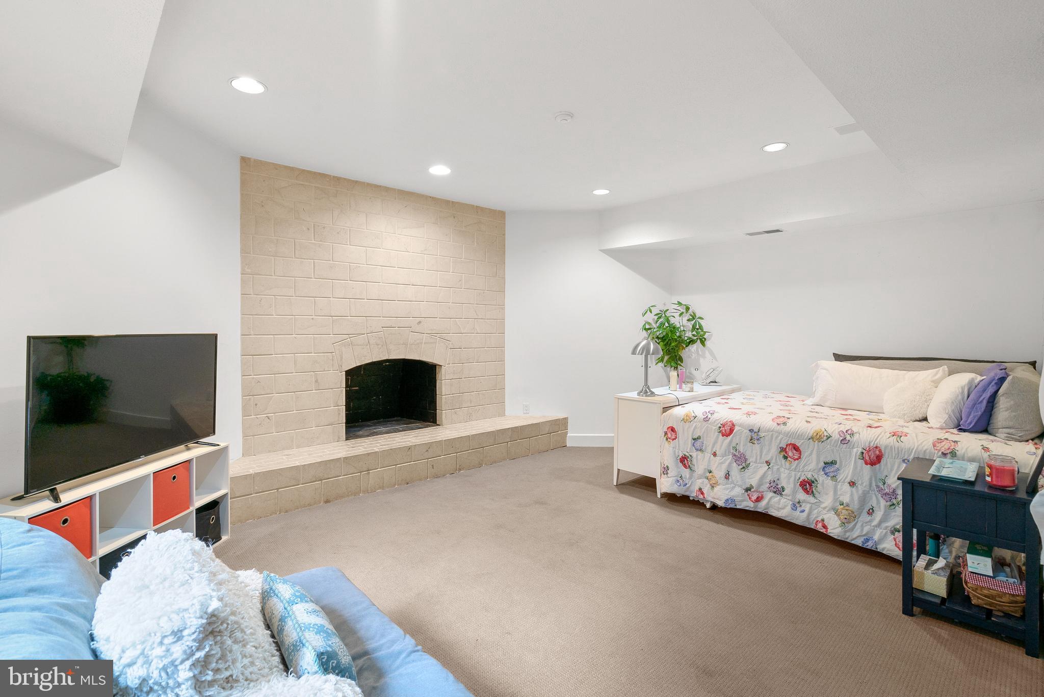 10823 Lockland Road Potomac, MD 20854 - Photo 71 of 92 Lower Level 6th Bedroom