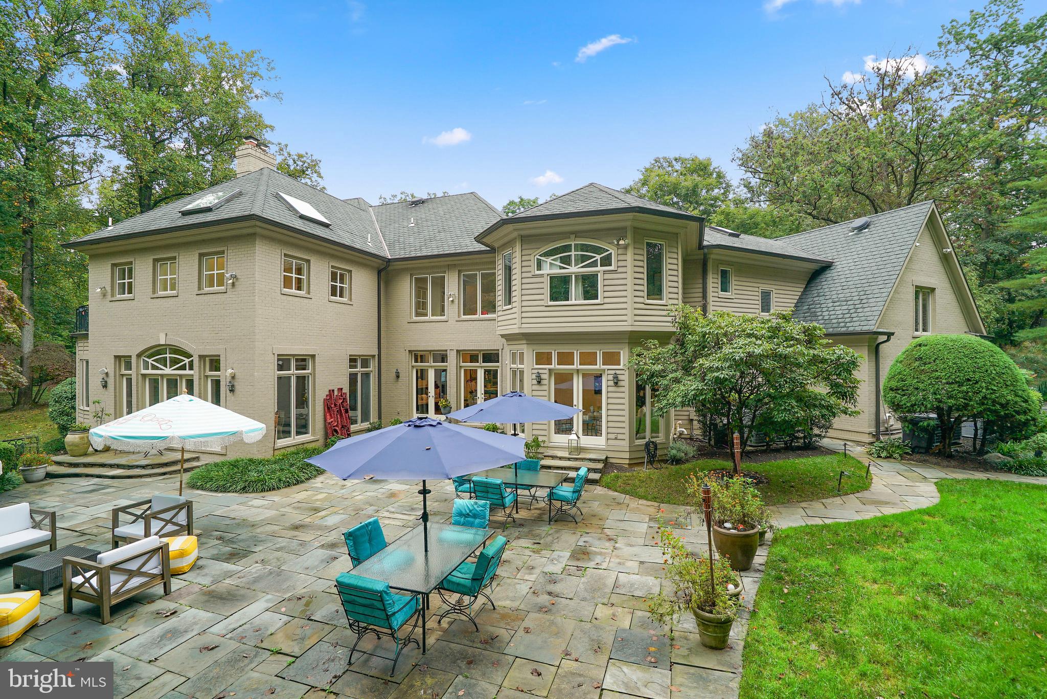 10823 Lockland Road Potomac, MD 20854 - Photo 74 of 92 Rear flagstone patio + Backyard