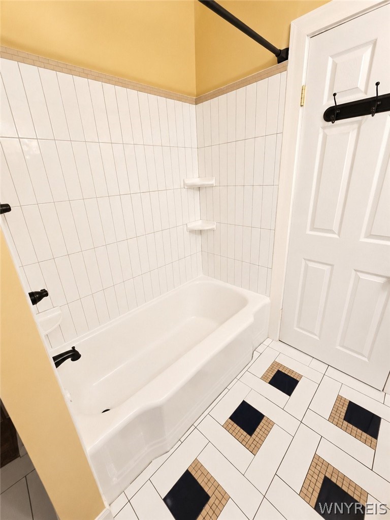 83 Baynes Street Buffalo, NY 14213 - Photo 12 of 13