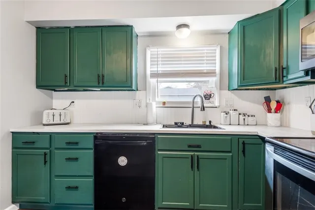 $224,000 | 206 Cedarlane Drive, Wellsville, KS 66092