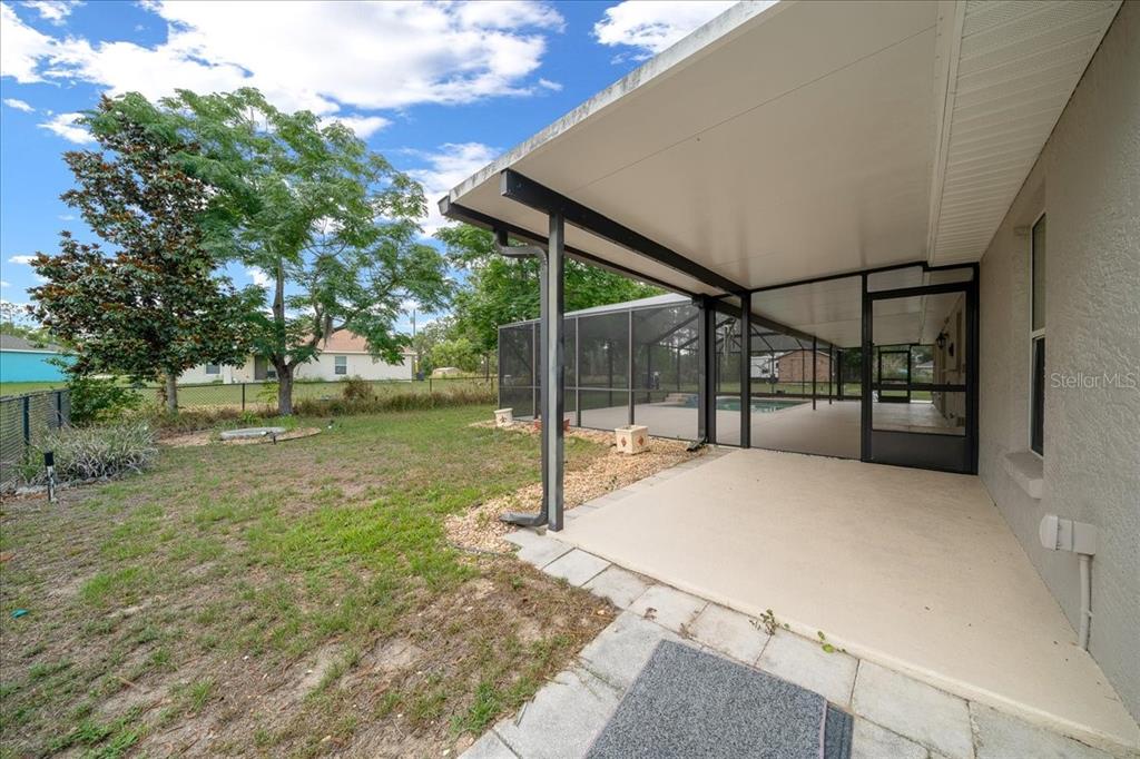 234 Locust Lane Ocala, FL 34472 - Photo 25 of 71 a house view with a outdoor space