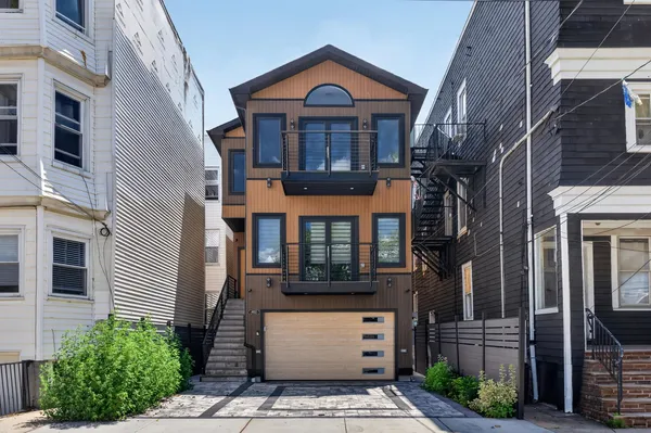 $3,200 | 482 John F. Kennedy Boulevard, Unit 2, Bayonne, NJ 07002