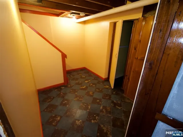 $4,000 | 7-22 Berdan Avenue, Fair Lawn, NJ 07410