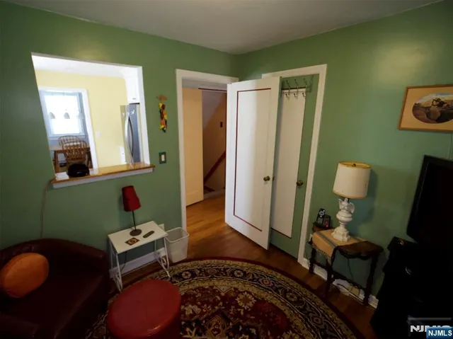 $4,000 | 7-22 Berdan Avenue, Fair Lawn, NJ 07410