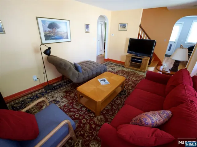 $4,000 | 7-22 Berdan Avenue, Fair Lawn, NJ 07410