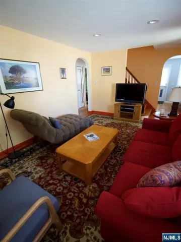 $4,000 | 7-22 Berdan Avenue, Fair Lawn, NJ 07410