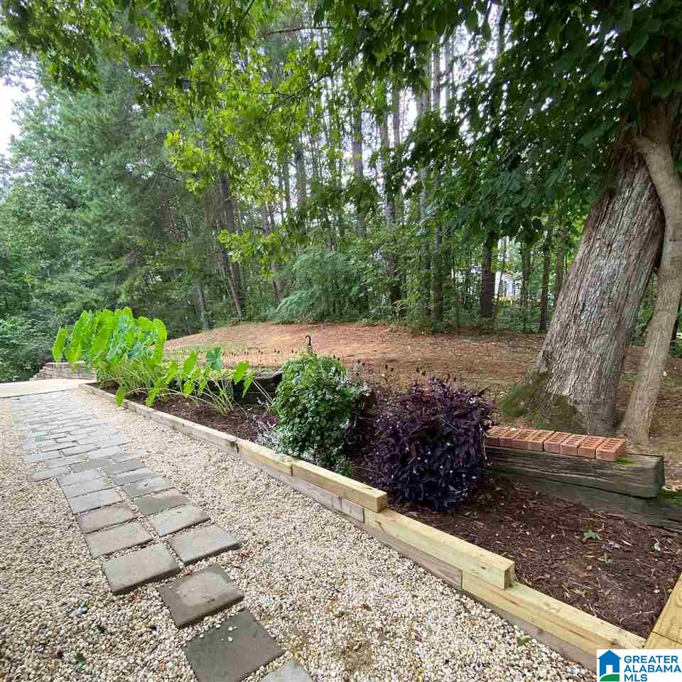 1424 Mountain Lake Road Warrior, AL 35180 - Photo 28 of 36