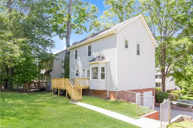 $1,705 | 529 Regal Drive, Winston-Salem, NC 27127