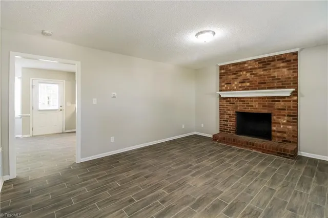 $1,705 | 529 Regal Drive, Winston-Salem, NC 27127