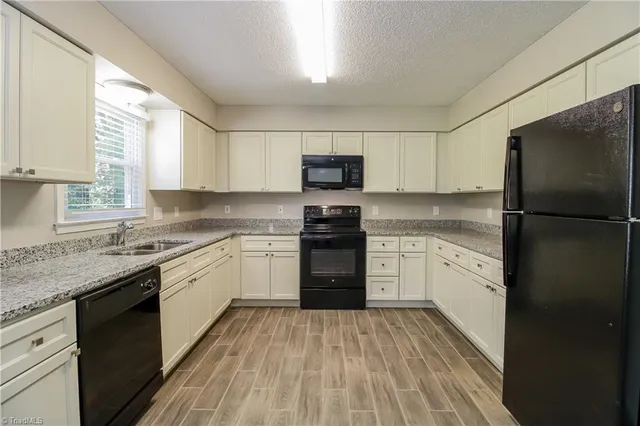 $1,705 | 529 Regal Drive, Winston-Salem, NC 27127